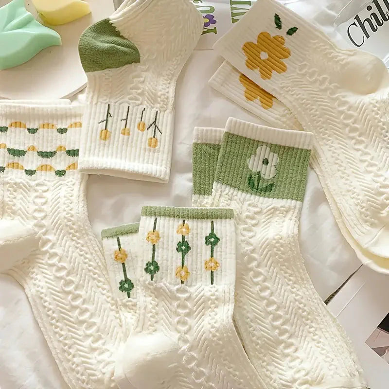 5-Pairs: Stylish Retro Floral Socks